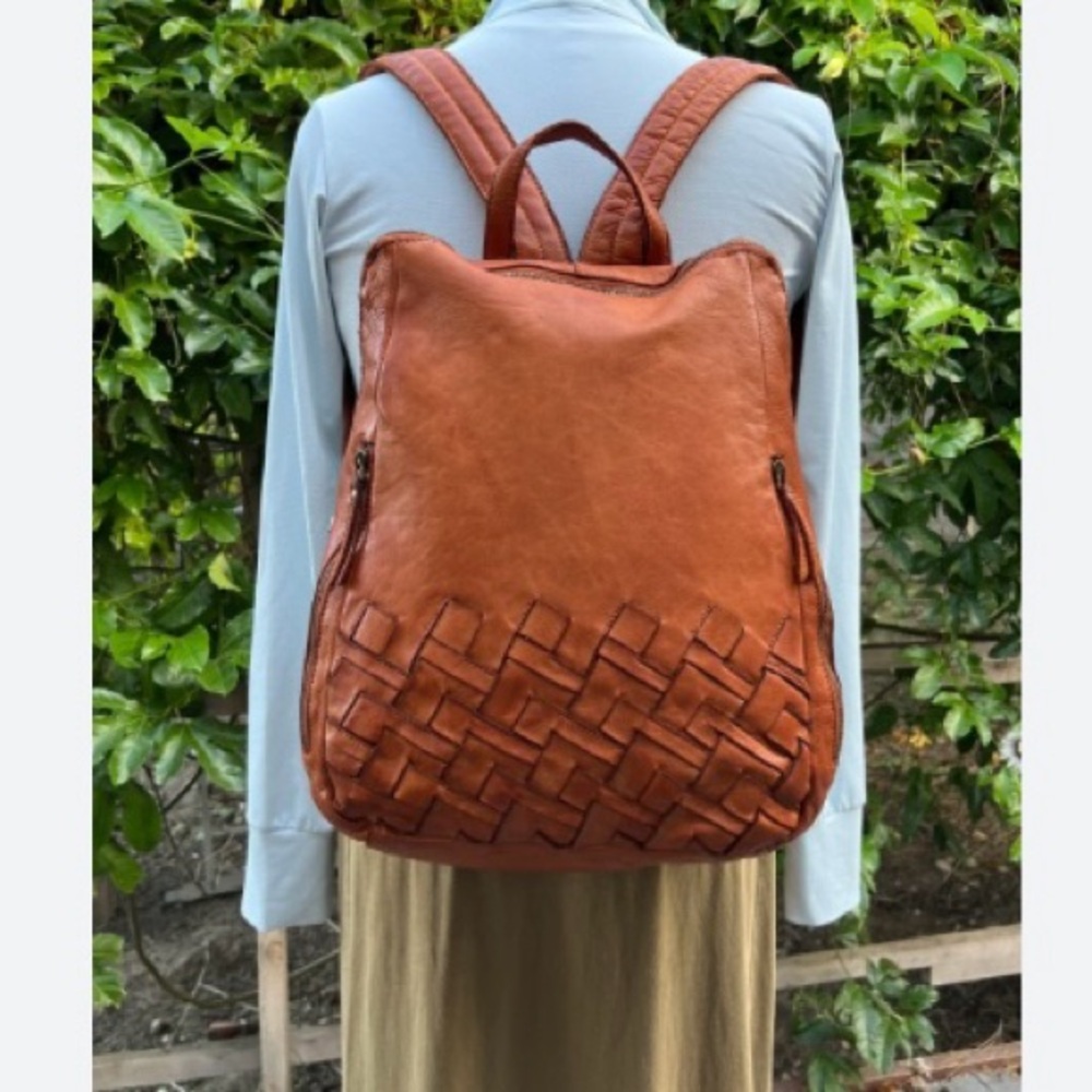 NWT Brown Leather Backpack Marta Ponti Portugal